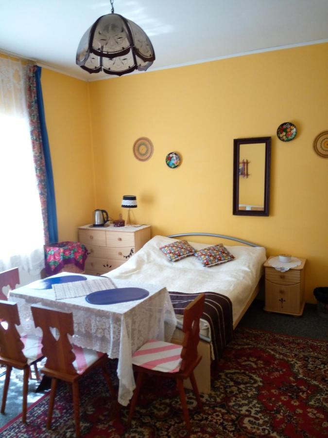 Dom Na Ludowo W Brzeznicy Appartement Brzeznica  Buitenkant foto
