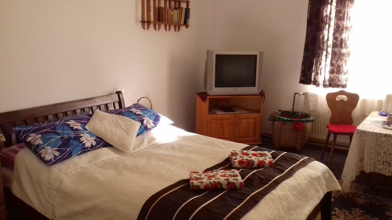 Dom Na Ludowo W Brzeznicy Appartement Brzeznica  Buitenkant foto