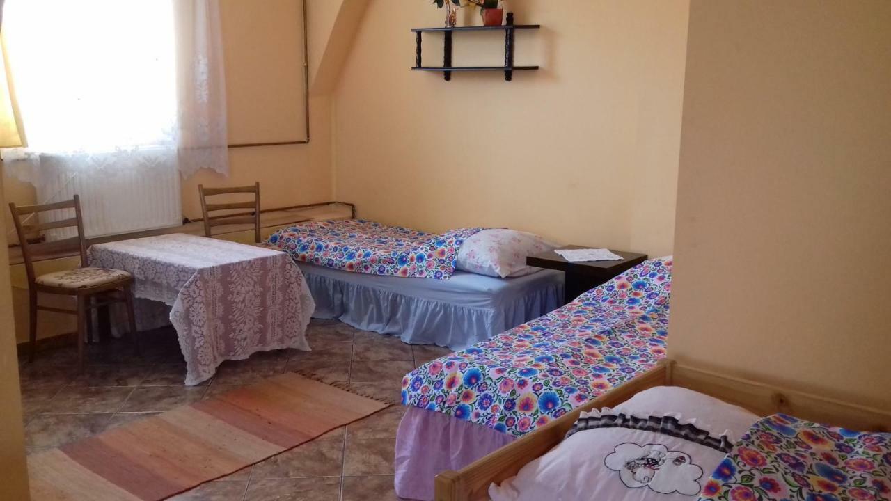 Dom Na Ludowo W Brzeznicy Appartement Brzeznica  Buitenkant foto
