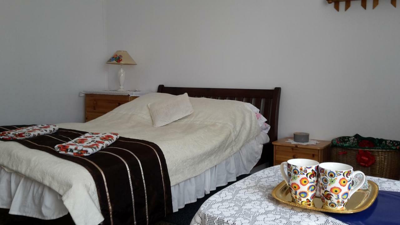 Dom Na Ludowo W Brzeznicy Appartement Brzeznica  Buitenkant foto